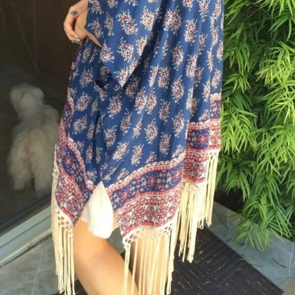 NWT Abercrombie Womens Katrina Fringe Kimono Cardigan RARE - Picture 8 of 8